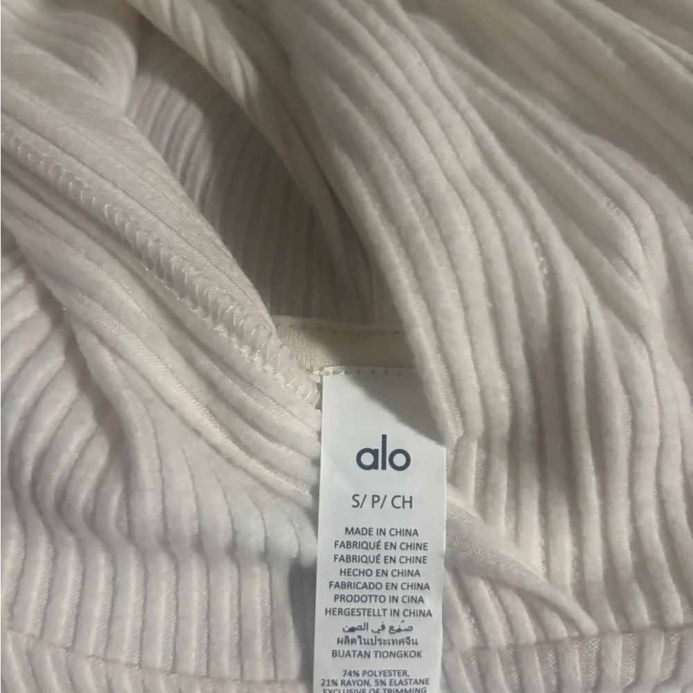 ALO Yoga ivory Muse Hoodie - Picture 4 of 4